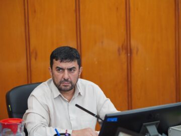 رئیس موسسه مطالعات و پژوهش های بازرگانی در شورای معاونین: لزوم دسترسی به پایگاههای معتبر علمی دنیا